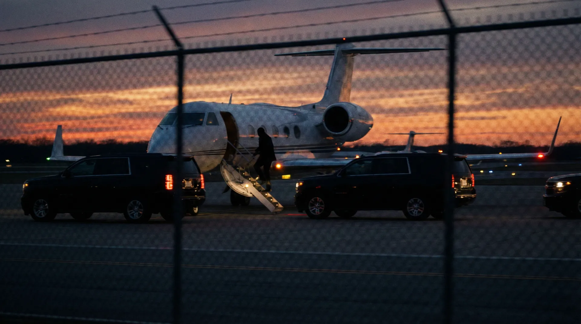 吃瓜视频 - 机场私人飞机偷拍